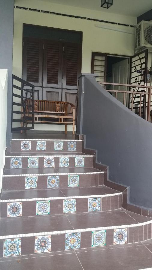 Teratakmuslim H'H Villa Malacca Eksteriør billede